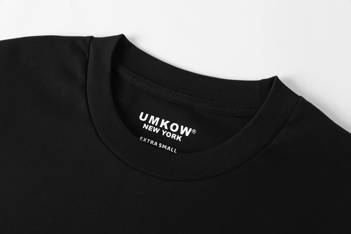 UMKOW LV T-SHIRT